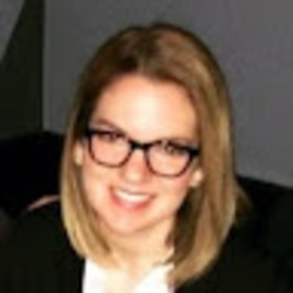 Meet your Posher, Lisa - Picture 1 of 1
